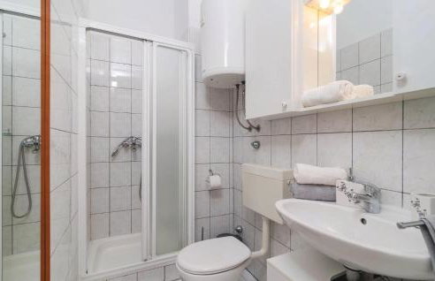 2 Bedroom Amazing Apartment In Slime - Foto 17