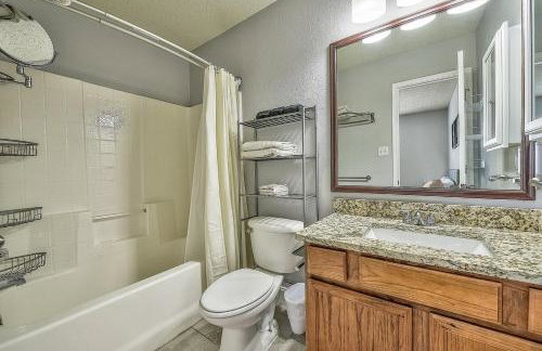 Centrally Located DFW Retreat - Foto 10