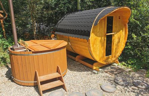 Hope Mountain Escape Poland, Charming Barrel House - Foto 5
