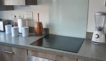 Our Guests Are Royal (KE) - Foto 4