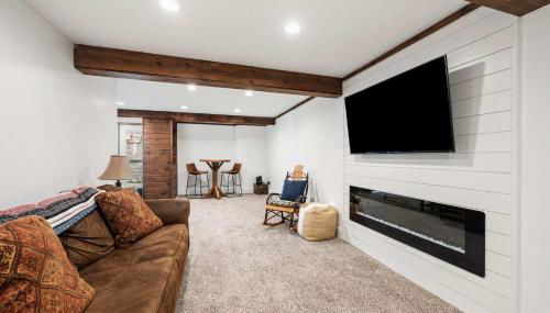 Updated townhome - Walk to Holiday Valley - Foto 3