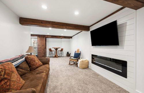 Updated townhome - Walk to Holiday Valley - Foto 3