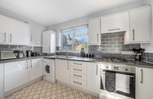 Luxury Tottenham Stadium Retreat - 2 minute walk to stadium - Foto 16