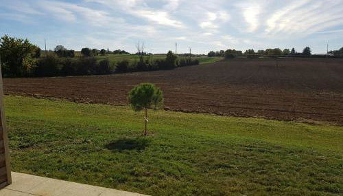Hendia - Photo 3, Garden view