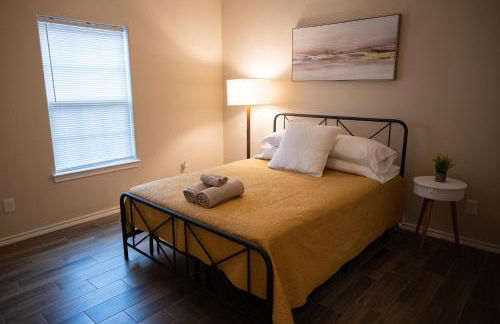 Fabulous King Size Bed in a Gated Neighborhood! - Foto 29