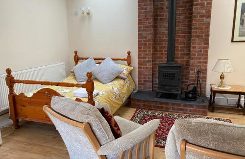 Oldcotes Studio - Photo 7