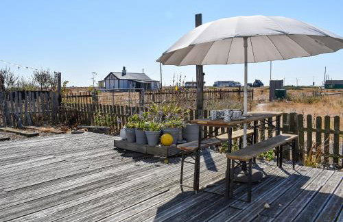 Gull House - Photo 1