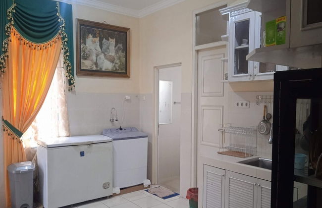 Villa Kota Bunga Allamanda - Foto 17