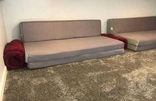 Hockey Themed Room with Wooded Trails - Foto 17