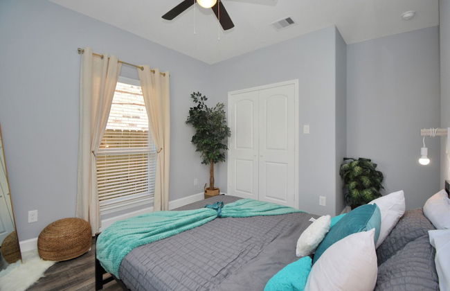 Cozy Retreat Near NRG Stadium, Free parking, Wi Fi - Foto 16