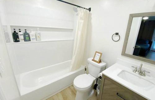 Spacious 3BR Modern Home in LA Perfect for Family - Foto 51