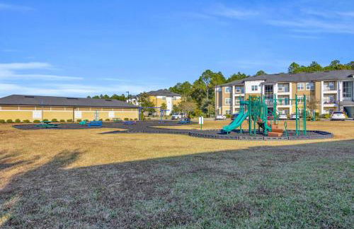 3BR Family Suite with Games & Pool - Foto 36