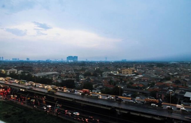 Well Designed 2BR Green Pramuka Apartment - Foto 15