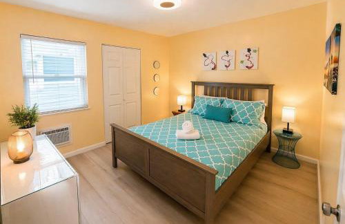 CasaViva Sky - Spacious 3BR with City Views, Firepit & Backyard - Walk to Hillcrest Dining, 5 Min to Zoo & Balboa Park - Foto 17