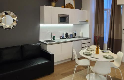Las Artes Hlius Luxury Apartments - Photo 4