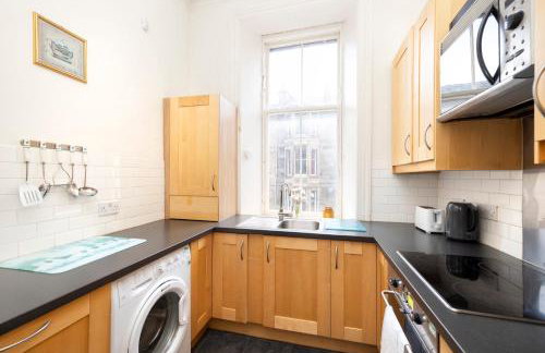 Charming 1-Bedroom Edinburgh City Getaway - Foto 31