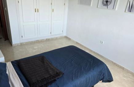 Piso muy cómodo en Estepona, Zona Selwo - Photo 21