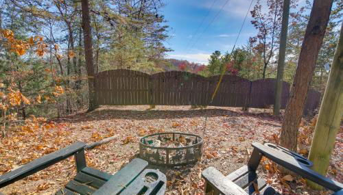 Faith Cabin in Cosby Fire Pit and Covered Deck - Foto 2