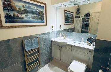 A Penthouse by Tower Bridge - Photo 7