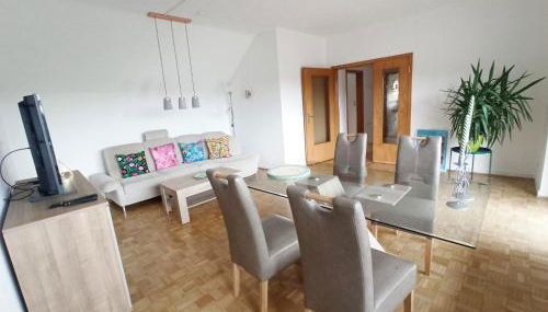 Gemütliche Ferienwohnung mit großer Dachterasse in gehobener Wohngegend - Foto 5