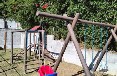 Casa com piscina e churrasqueira - Foto 5