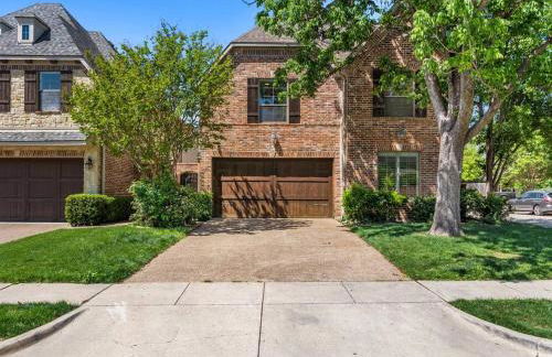 Luxury 4BR Dallas Home with Game Room and Fire Pit - Foto 43
