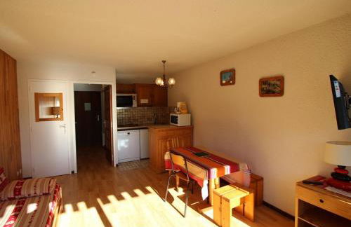 Studio cabine confortable 4 pers au pied des pistes - Auris en Oisans - FR-1-297-284 - Foto 3