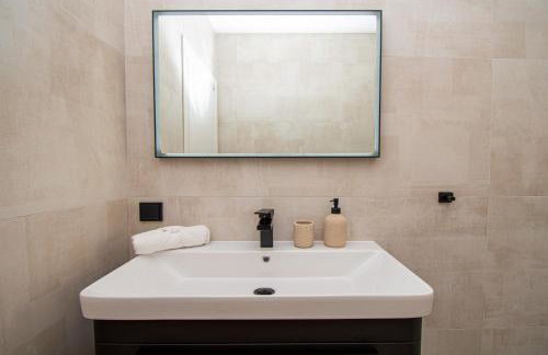 Villa Mina with a private pool in Pula - Photo 22