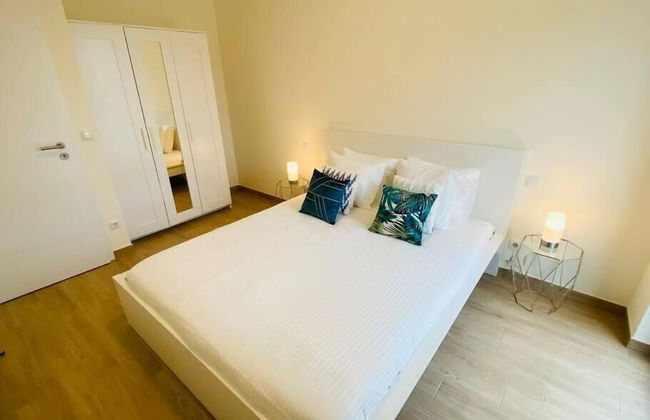 Luxury 2023 Flat in city center. Parking - Foto 2