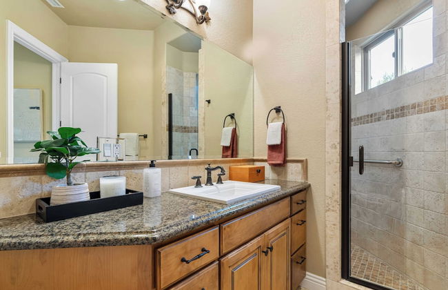 Hilltop Estate w/ Pool, Hot Tub, Fire Pit, Views Cleveland Vista by Avantstay - Foto 47