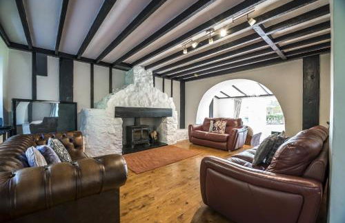 Barn Conversion - Hot Tub - Penally - Tenby - Photo 33