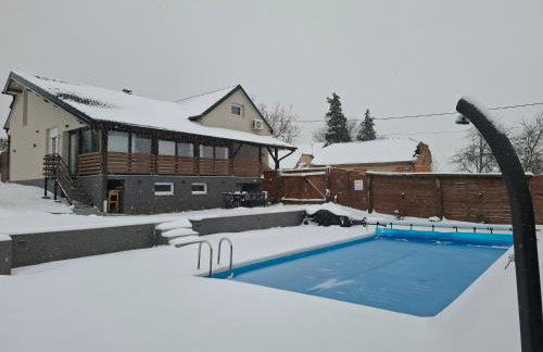 Natura Lux Holiday House with Pool and Jacuzzi - Foto 57