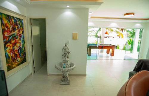 Casa com Piscina, Quadra de Areia e Churrasqueira - Foto 8