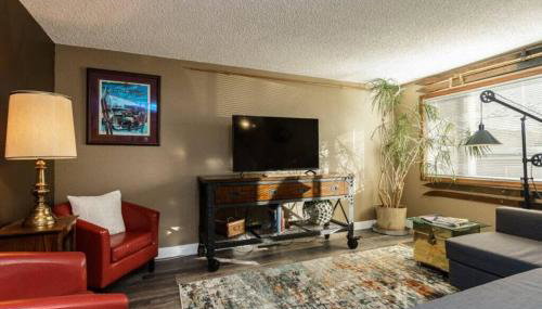 #StayInMyDistrict Eclectic Boise Townhouse near St Als - Foto 2