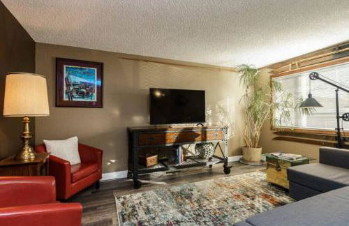 #StayInMyDistrict Eclectic Boise Townhouse near St Als - Foto 2