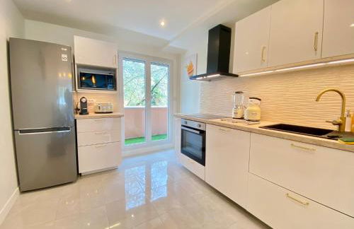 Le cocon urbain - Modern 4BR Apartment with Free Parking, High-Speed Wifi, Quick Access to A6 & N7 - Foto 4