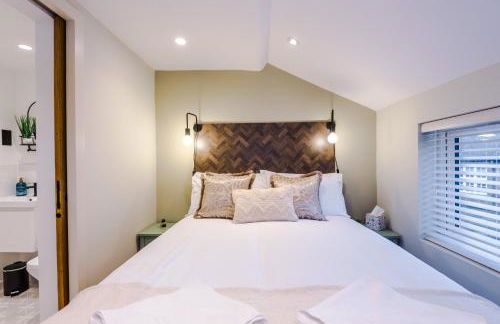 Foden's House by YourStays - 2 Bedroom Cottage in Sandbach with gorgeous dining room extension, High end finish - Foto 37