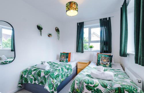 Stunning Riverside 3-Bed Home by 53 Degrees Property in Manchester with Garden & FREE Parking! - Foto 22