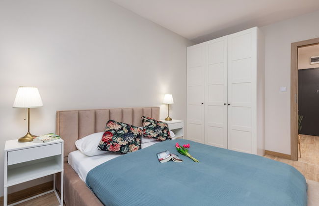 Spadochroniarzy 8b/13 by Renters - Photo 4