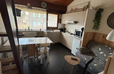 Duplex rénové dans résidence privé proche de toutes commodités place de parking inclu - Foto 2