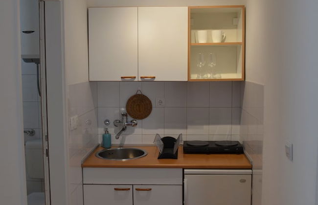 Casablanca Apartments - Photo 36