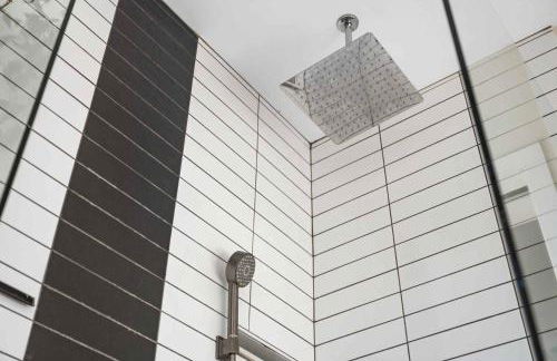 Charming Home in Inner Southeast Portland - Photo 18