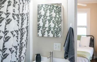 Charming 2 bed 1 bath home near College Hill - Foto 37