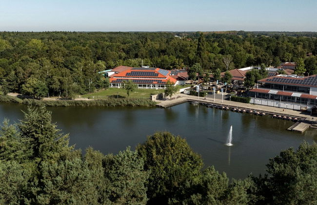 Restyled Bungalow with Dishwasher near Nature Reserve - Photo 12