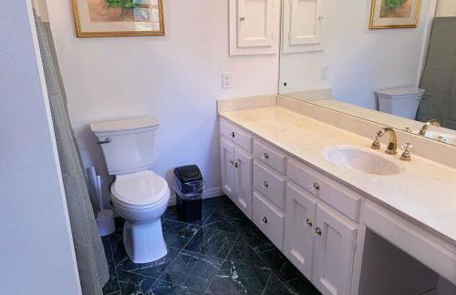 The Castle Hideaway Pool-16 plus-Guests-Game Room - Foto 17