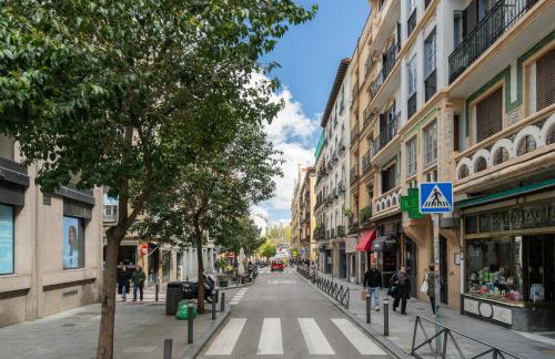 Steps to Gran Via Stylish 1BR in Chueca Alquiler Temporal - Foto 19