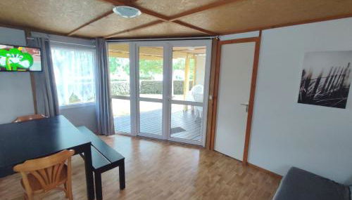 Grand chalet en bois climatisé avec vue sur le lac - Photo 3, Garden view