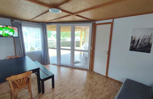 Grand chalet en bois climatisé avec vue sur le lac - Photo 3