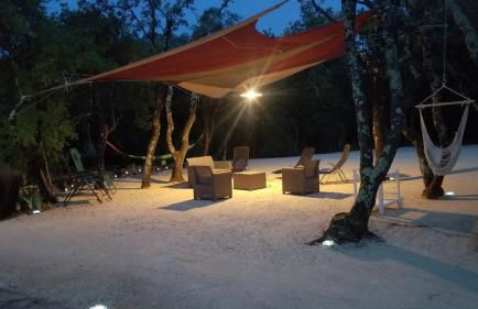 Villa avec piscine sur terrain clôt - Photo 17