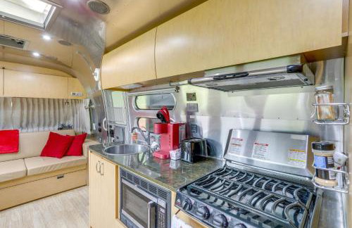 River Access and Private Deck Mountain View Retreat - Foto 16